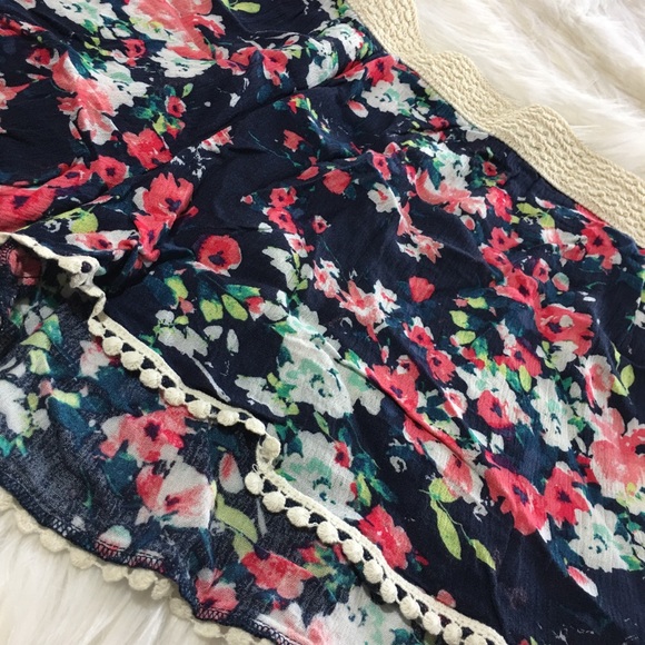 No Boundaries Pants - Floral Shorts W/ Cream Elastic Waist Band!